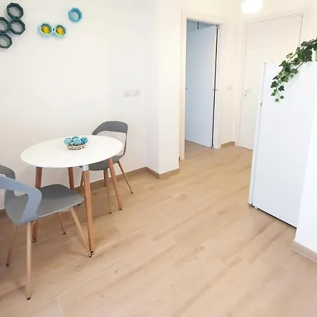 Blue Sky Rooftop - Policlinico Apartment