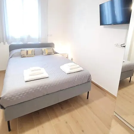 Blue Sky Rooftop - Policlinico Apartment *